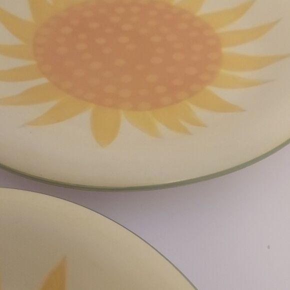 Sunflower Plates 8 Inch Yellow Orange Green - Picture 6 of 6